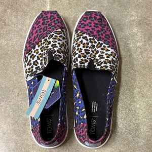 TOMS Women's Multicolor Leopard Print Flats